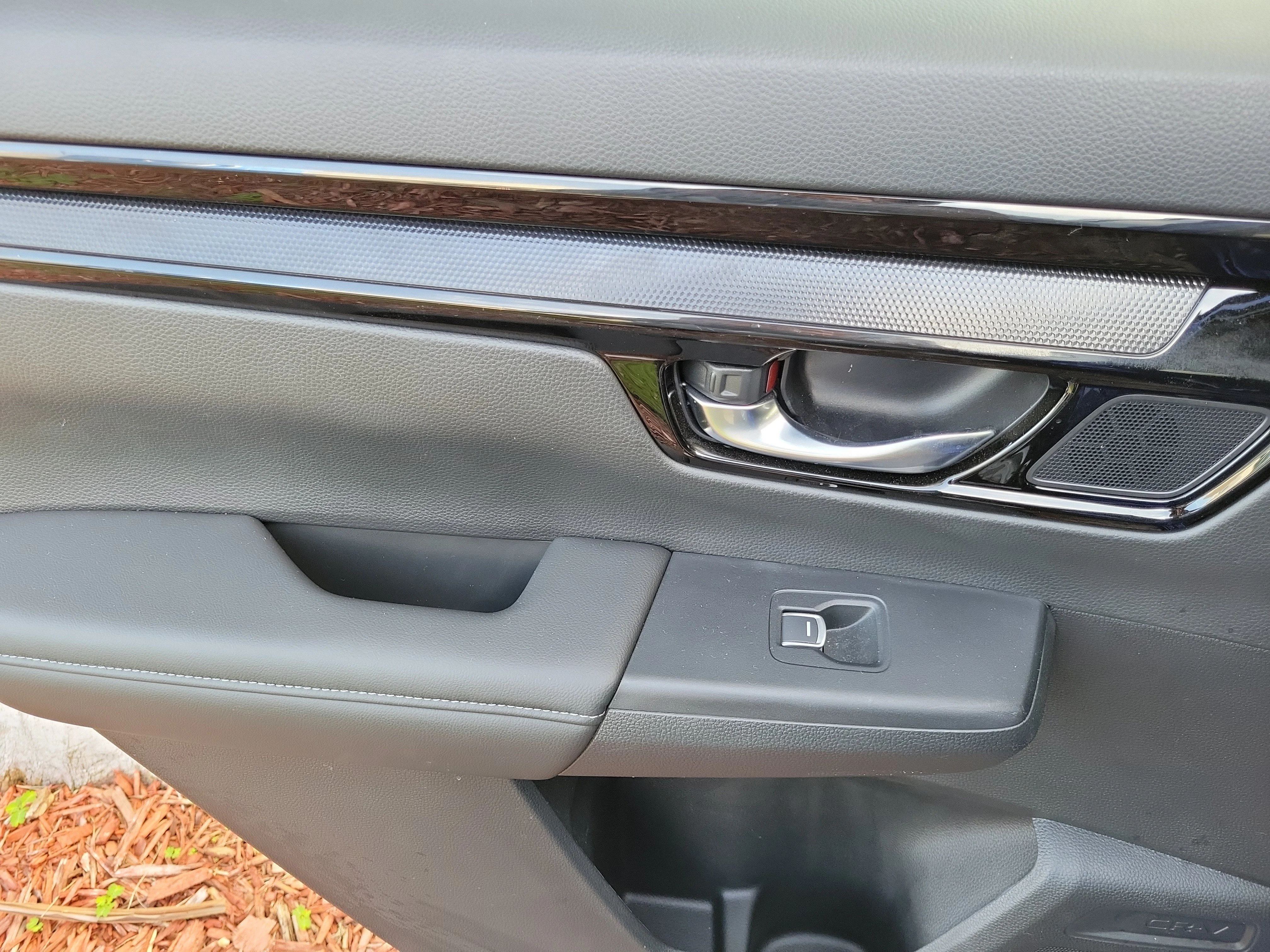 Used 2024 Blue Honda EX-L image 17