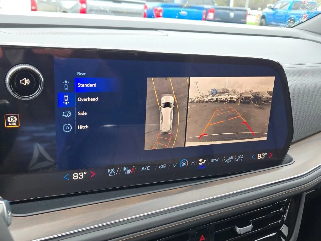 2026 Chevrolet Suburban High Country - Photo 31