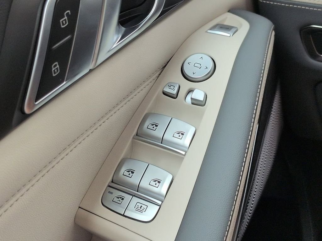New 2026 Gray Metallic BMW ALPINA XB7 image 25