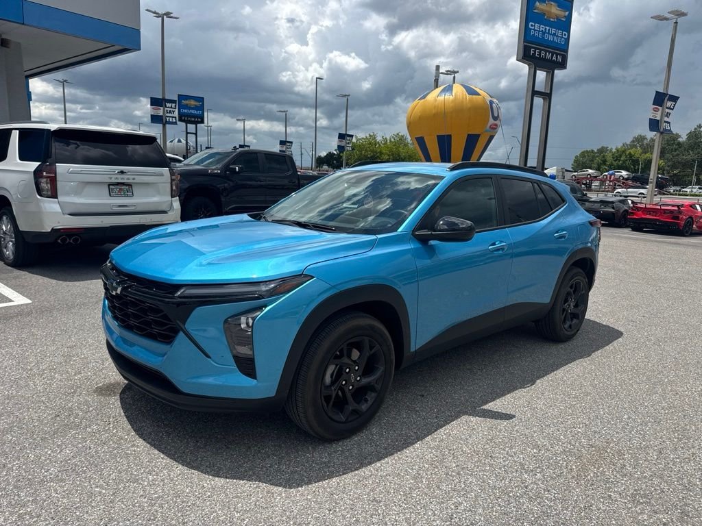 Used 2026 Blue Chevrolet LT image 1