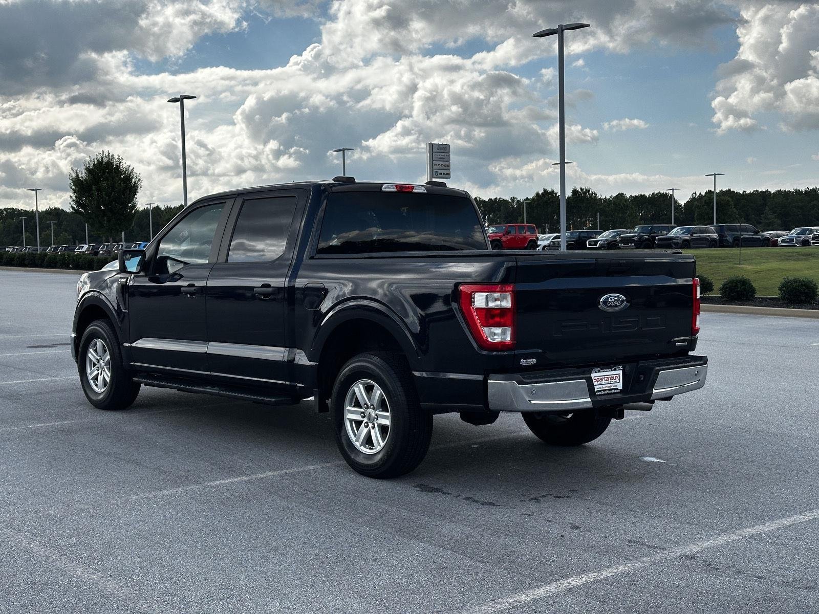 Used 2022 Antimatter Blue Metallic Ford XL image 8