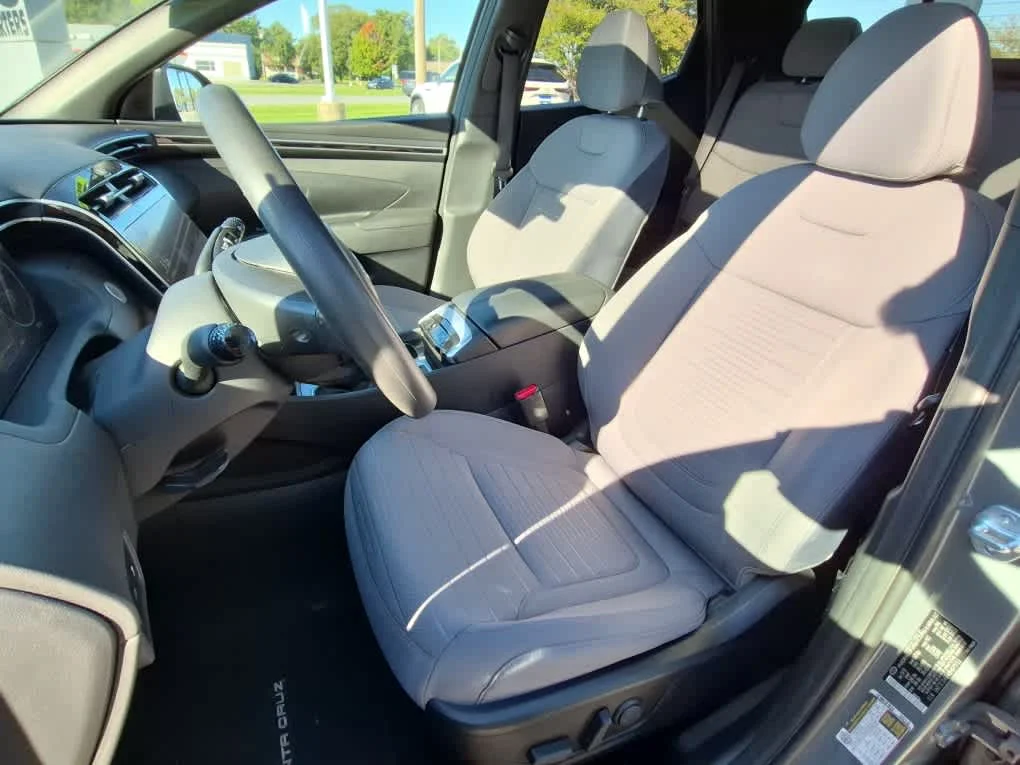 Certified Used 2024 Hampton Gray Hyundai SEL image 10