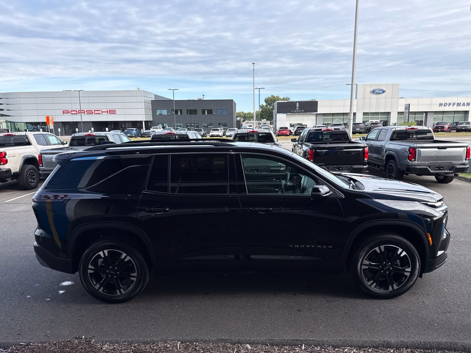 New 2027 Mosaic Black Metallic Chevrolet LT with Sun and Wheel Package image 5