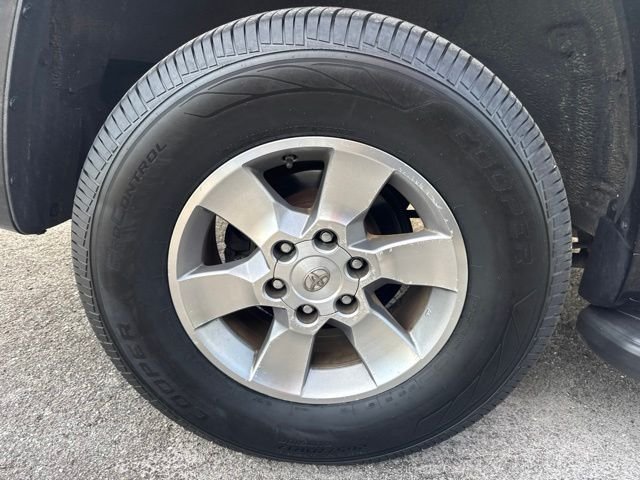 Used 2011 Black Toyota SR5 image 10