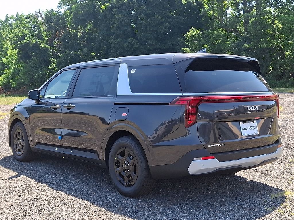 New 2026 Gray Kia LXS image 3