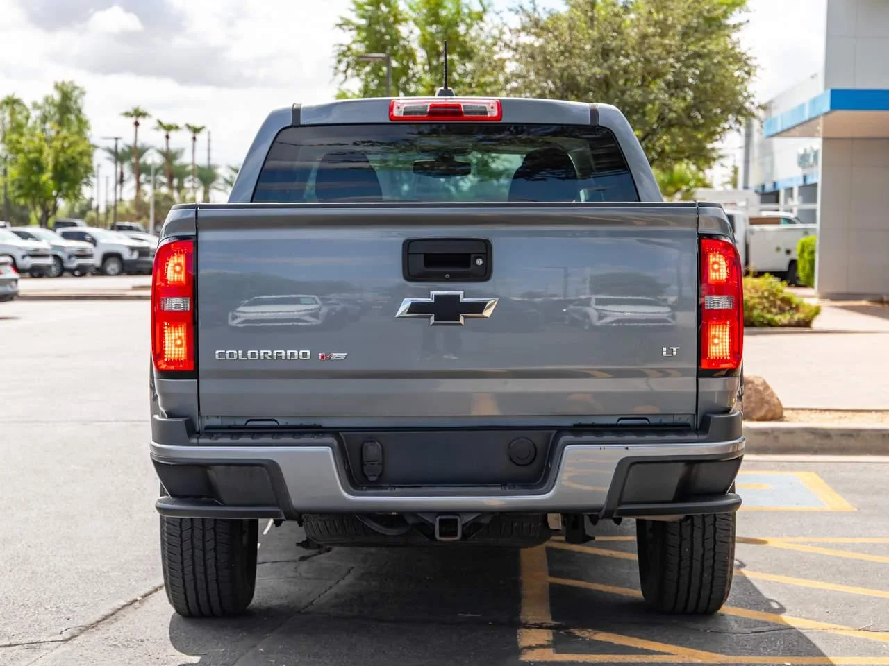 Used 2020 SATIN STEEL METALLIC Chevrolet 2WD LT image 5