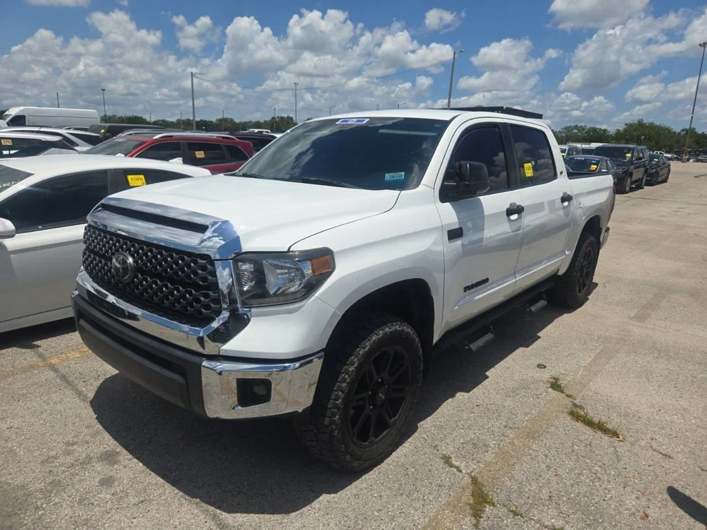 Certified Used 2020 White Toyota SR5 image 12