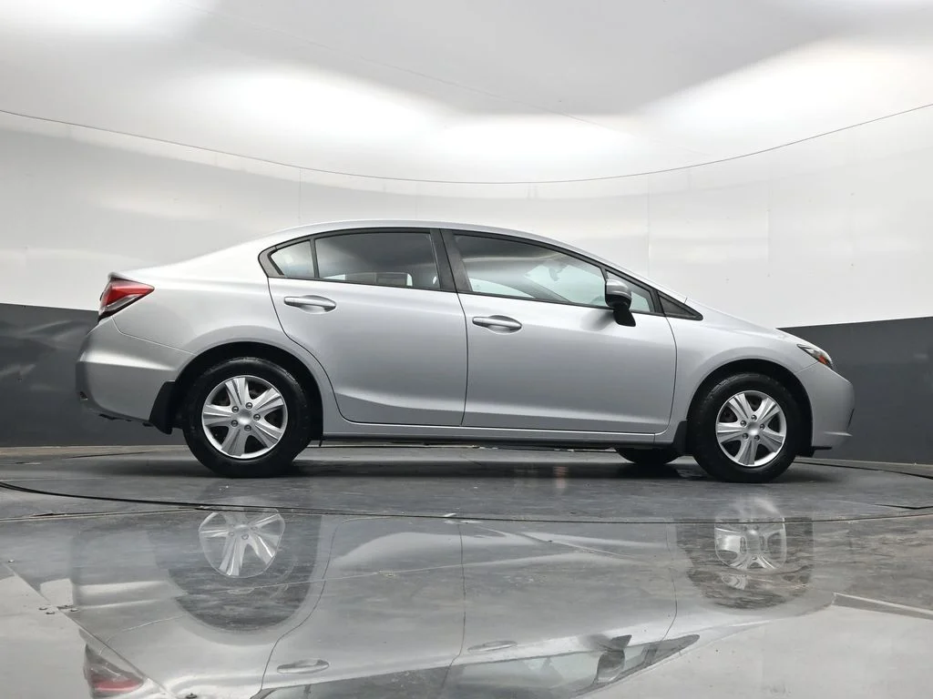 Used 2015 Silver Honda LX image 45
