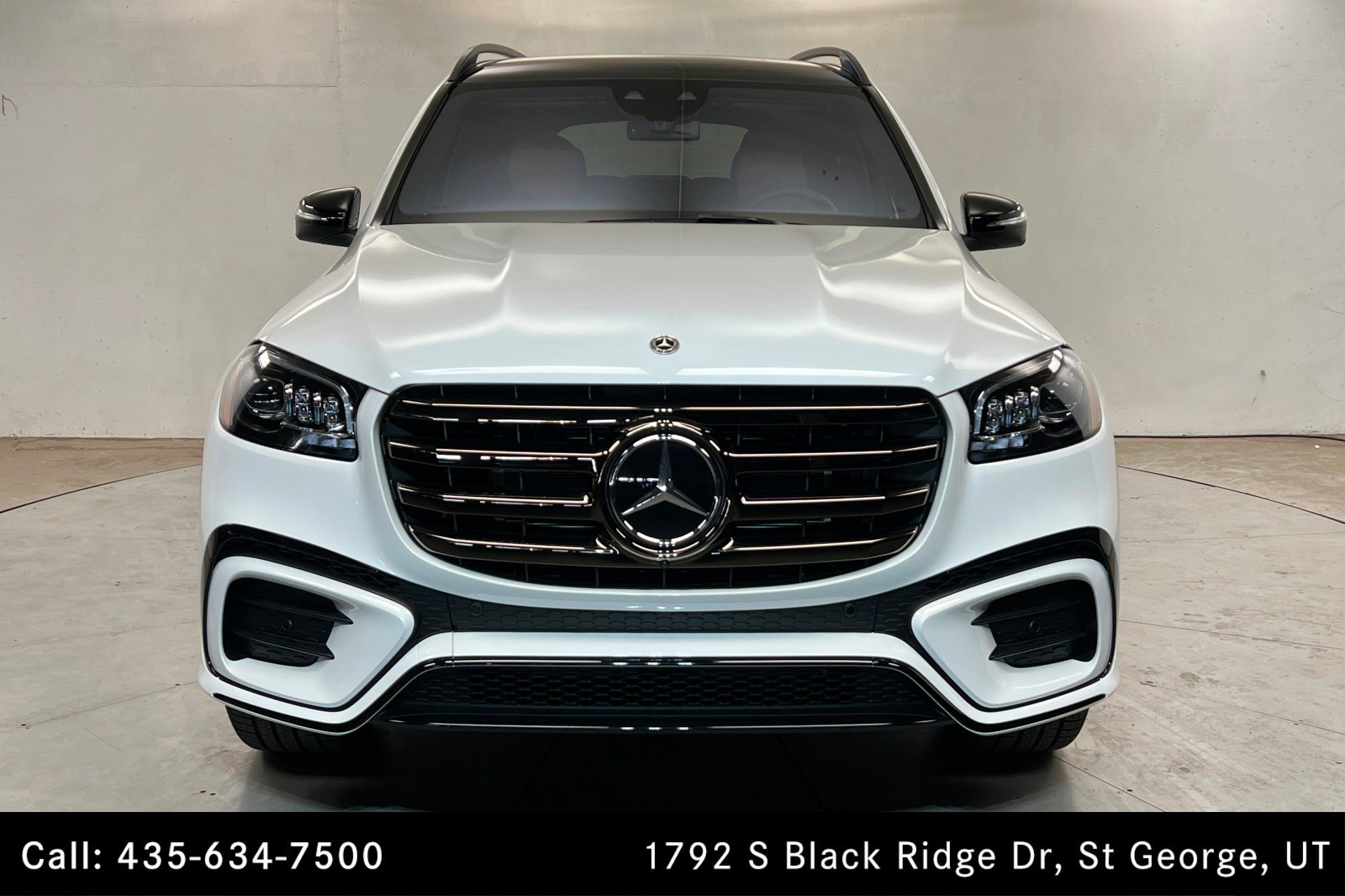 Certified Used 2026 MANUFAKTUR Moonlight White Metallic Mercedes-Benz GLS 450 image 9