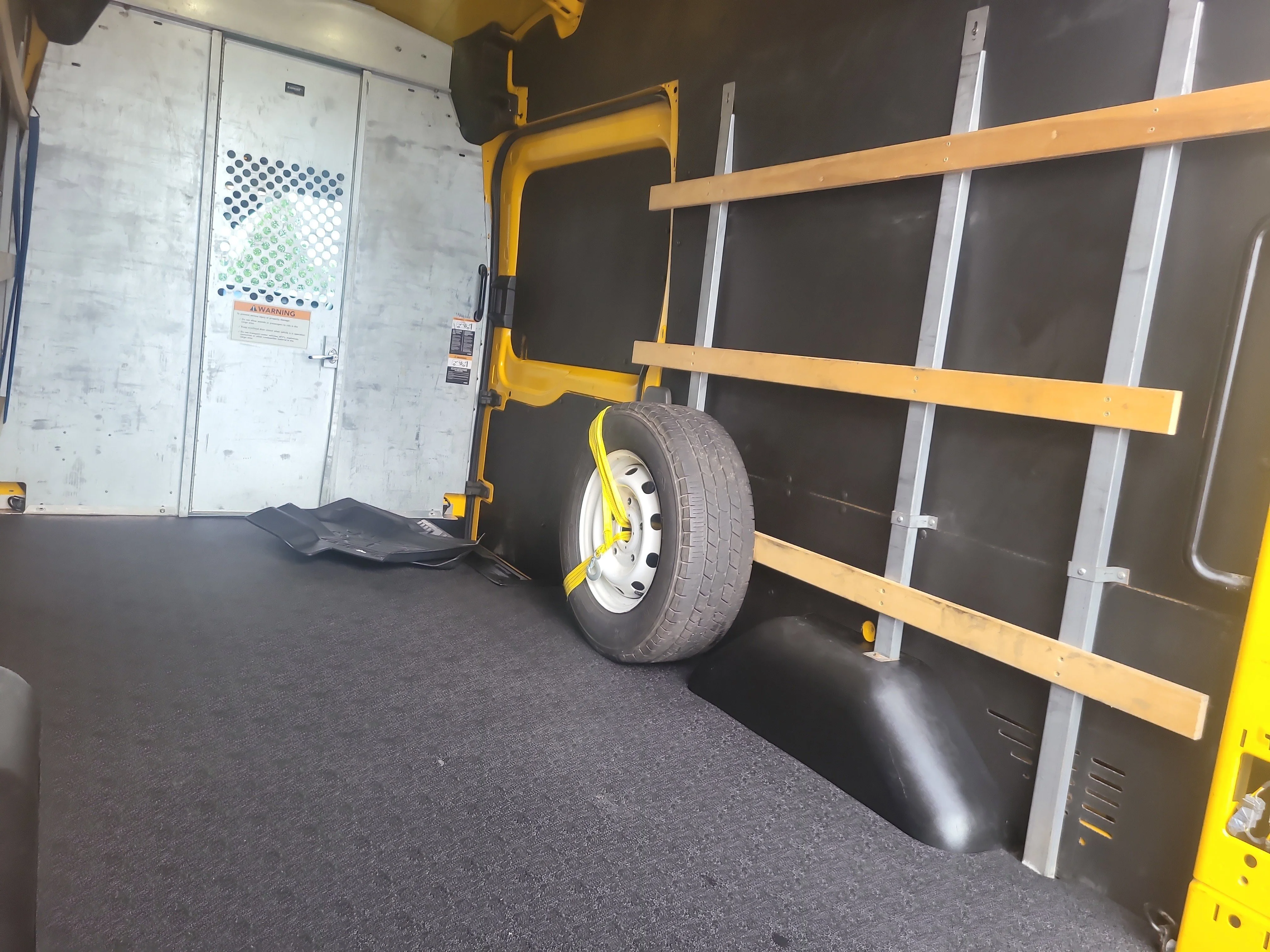 Used 2021 School Bus Yellow Ford  image 22