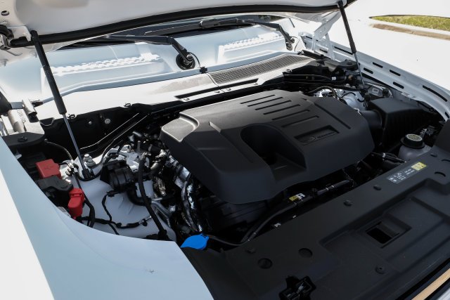 New 2026 Fuji White Land Rover X-Dynamic SE image 55