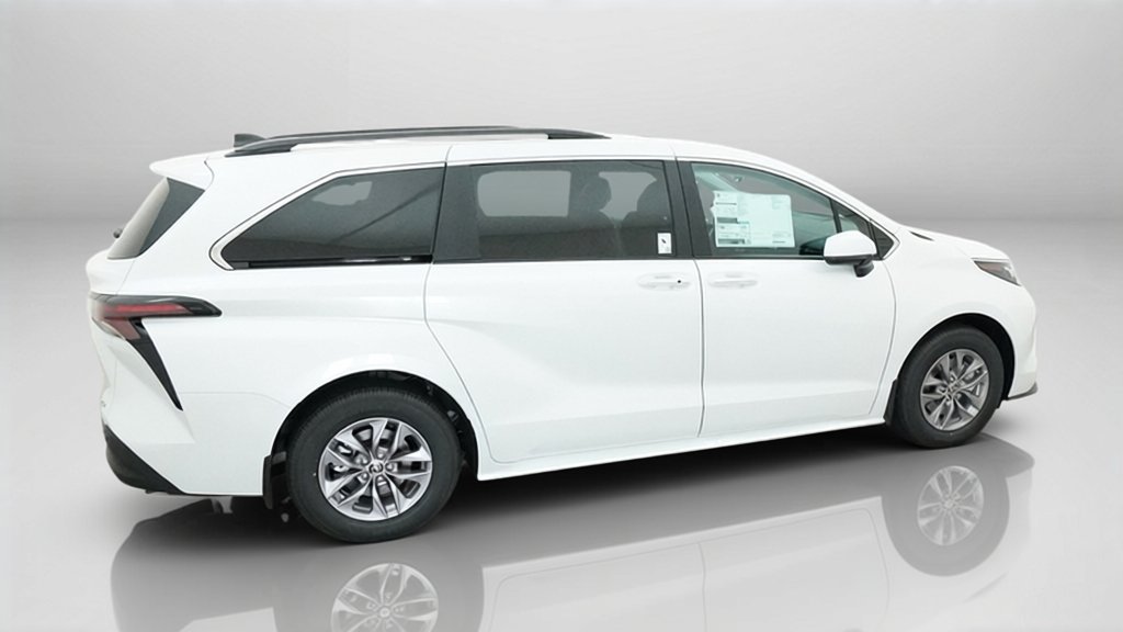 New 2026 Wind Chill Pearl Toyota XLE image 36