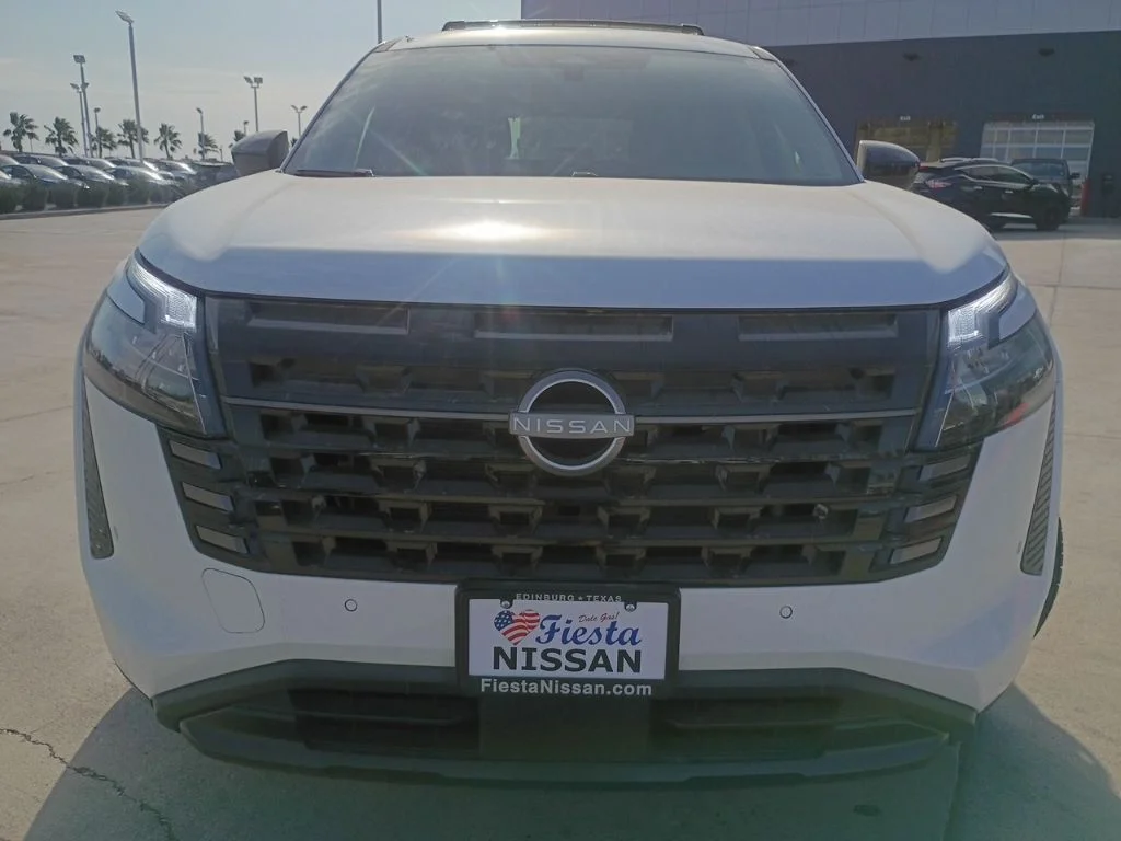 New 2026 Everest White Pearl TriCoat Nissan SV image 2