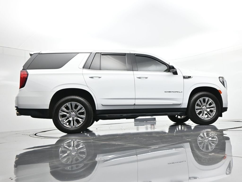 Used 2023 White GMC Denali image 22