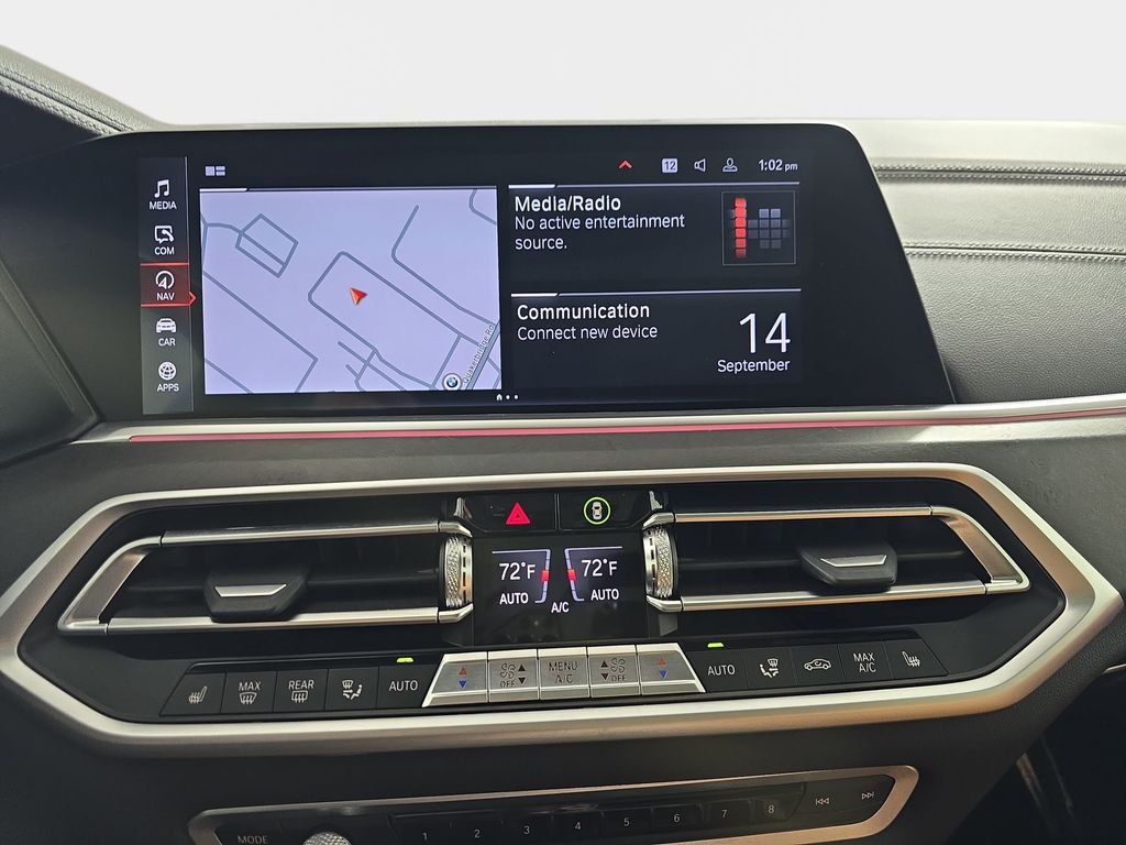 Used 2022 Black Sapphire Metallic BMW xDrive40i image 23