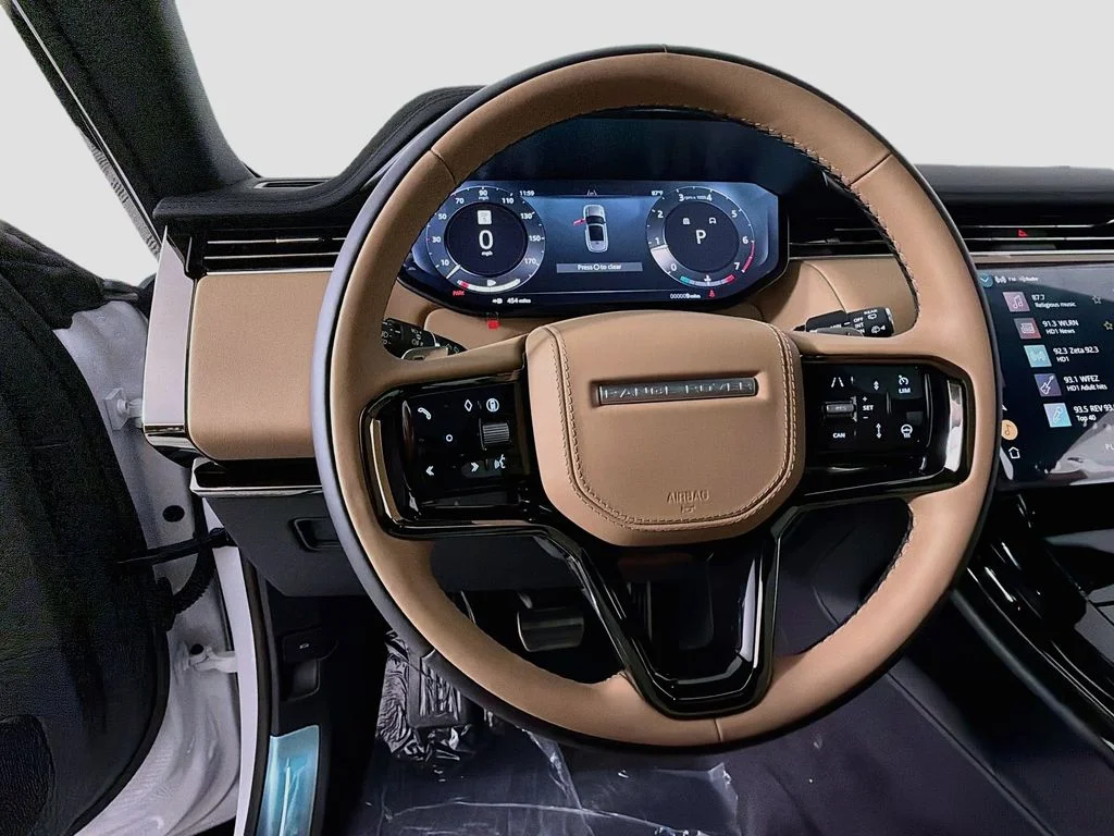 New 2026 Fuji White Land Rover Dynamic SE image 11