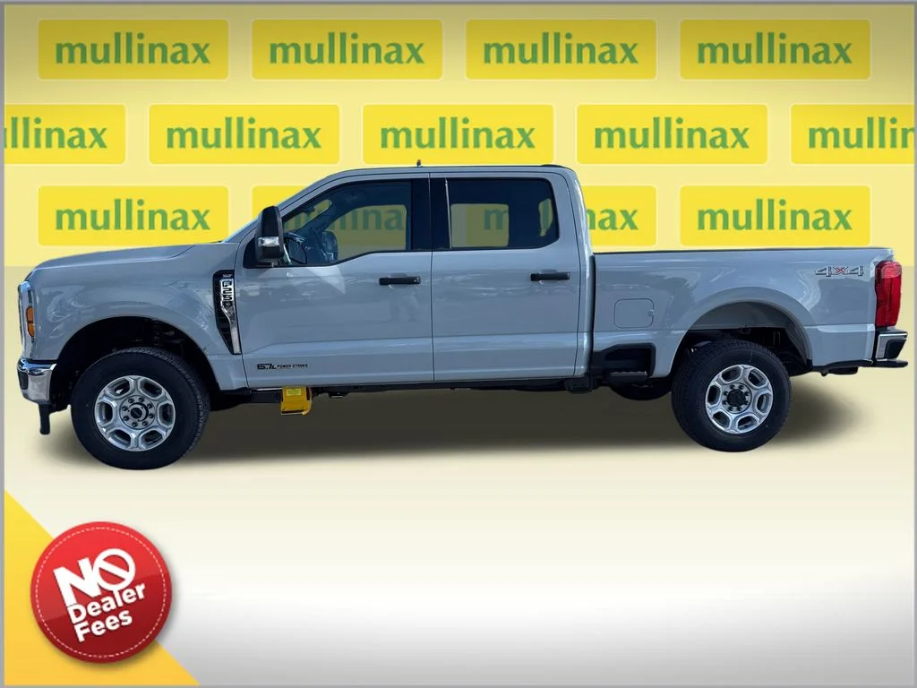 New 2026 White Ford XLT image 2