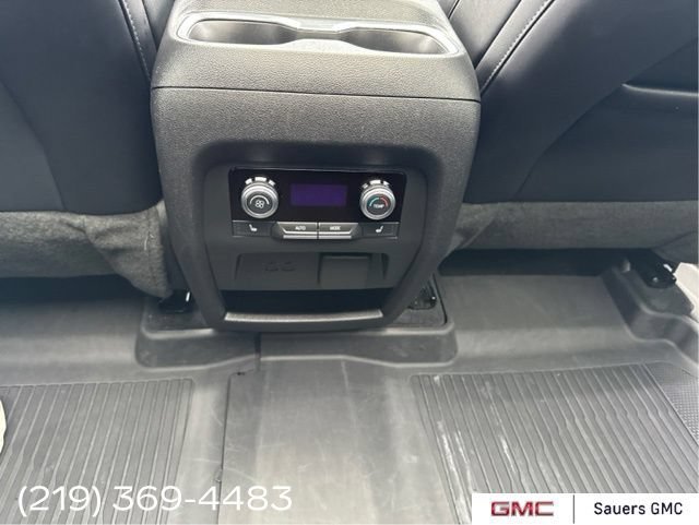 2024 GMC Acadia Denali - Photo 14