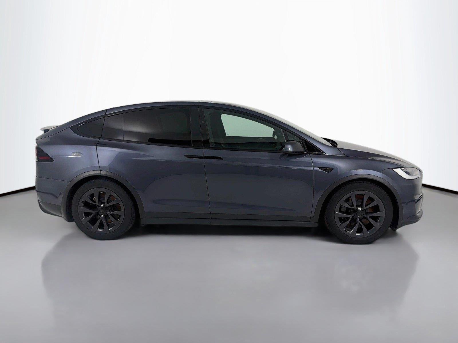 Used 2023  Tesla  image 24