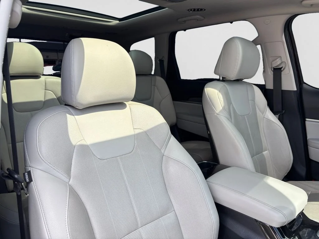 Used 2022 Purple Kia SX image 60