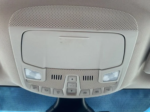 Used 2020  Ford Titanium image 50