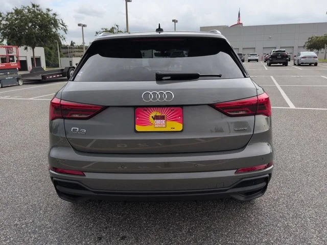 Used 2024 Gray Audi  image 5