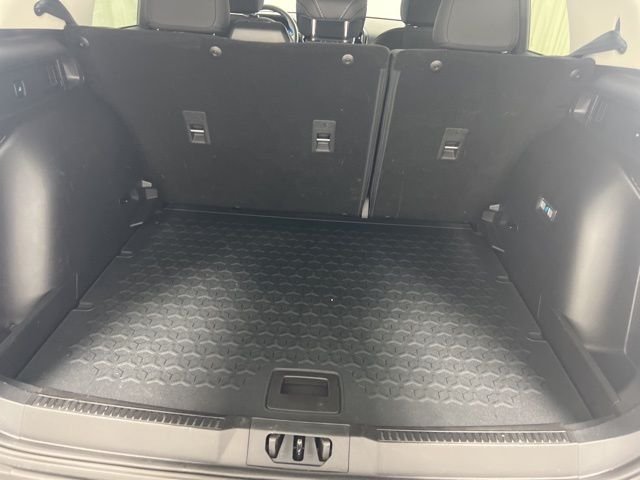 Used 2024 White Ford Big Bend image 9