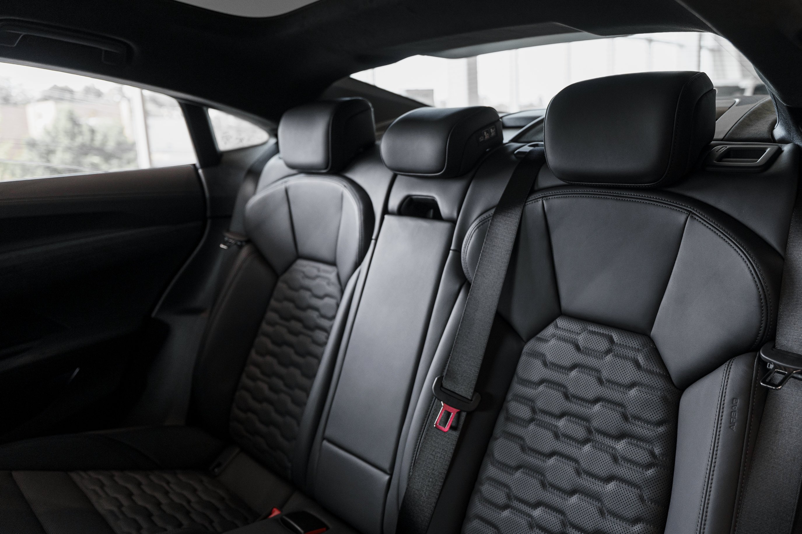 New 2026 Arkona White Audi Prestige image 22