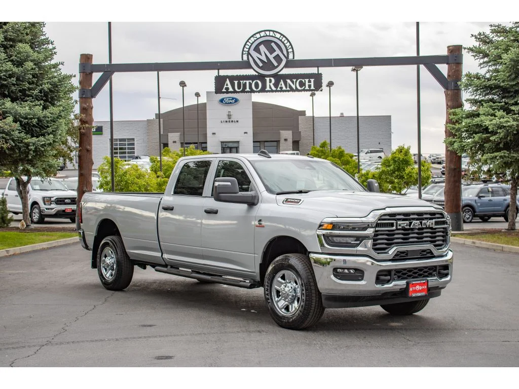 2026 RAM 3500 Tradesman 4X4 Crew Cab LWB's photo