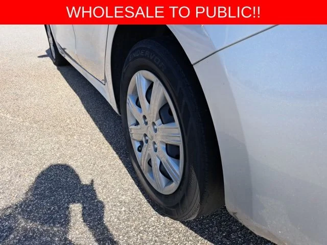 Used 2023 Silver Kia LX image 16