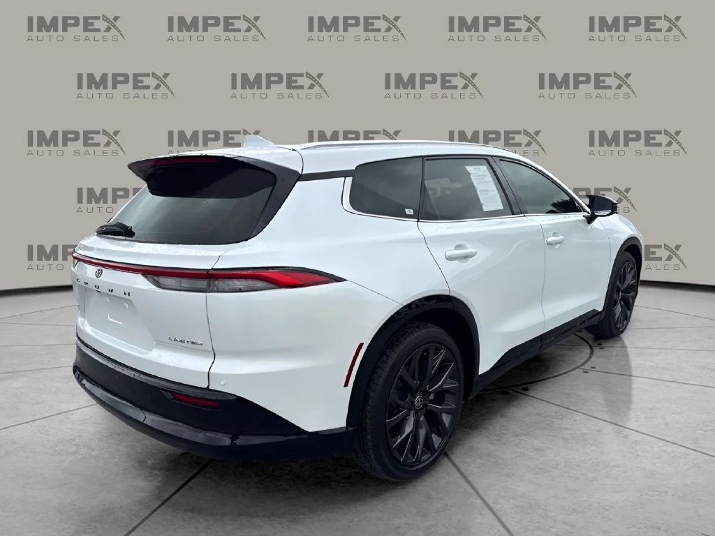 Used 2025 White Toyota Limited image 5