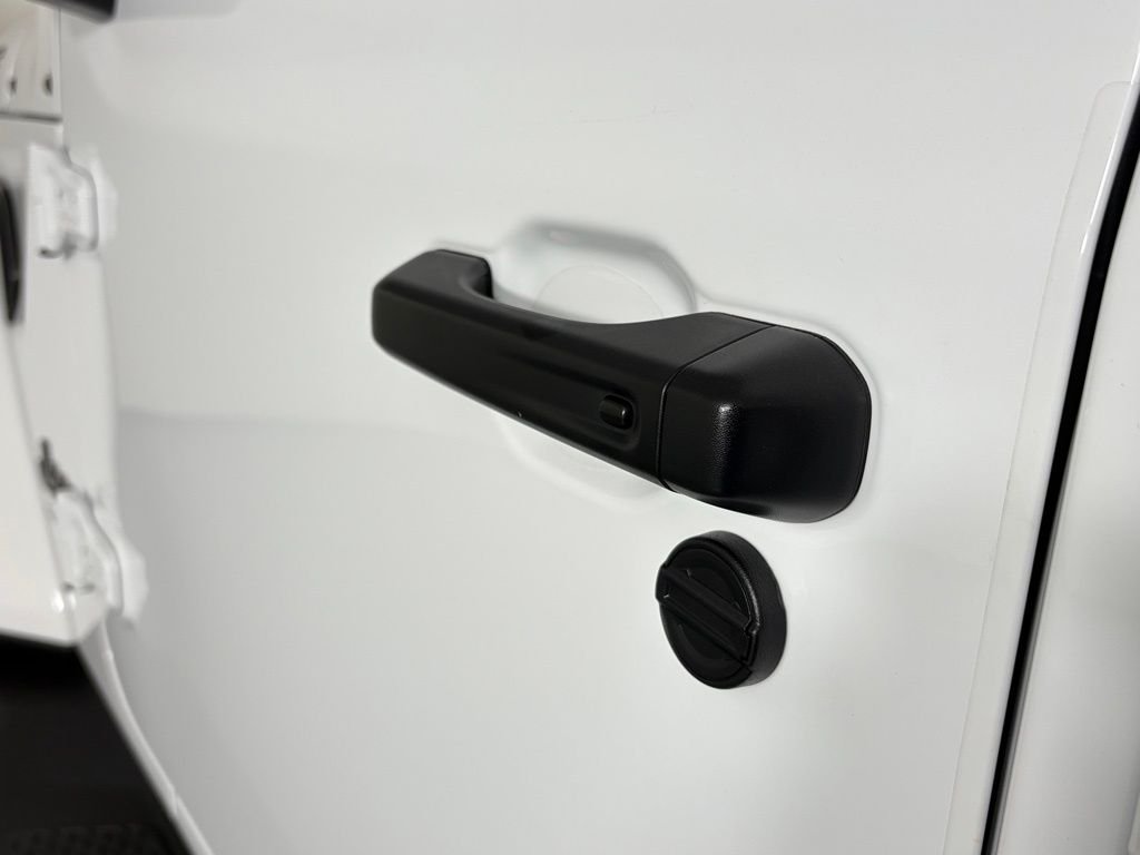 Used 2025 White Jeep High Tide image 12