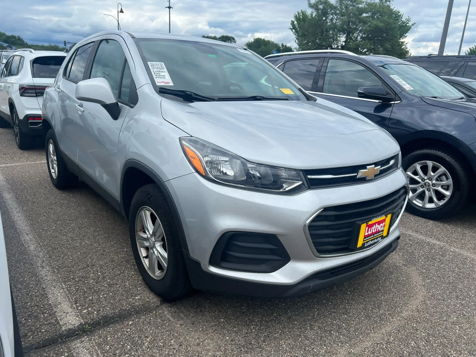 Used 2019 Chevrolet Trax LS with VIN 3GNCJNSBXKL341540 for sale in Brooklyn Center, Minnesota
