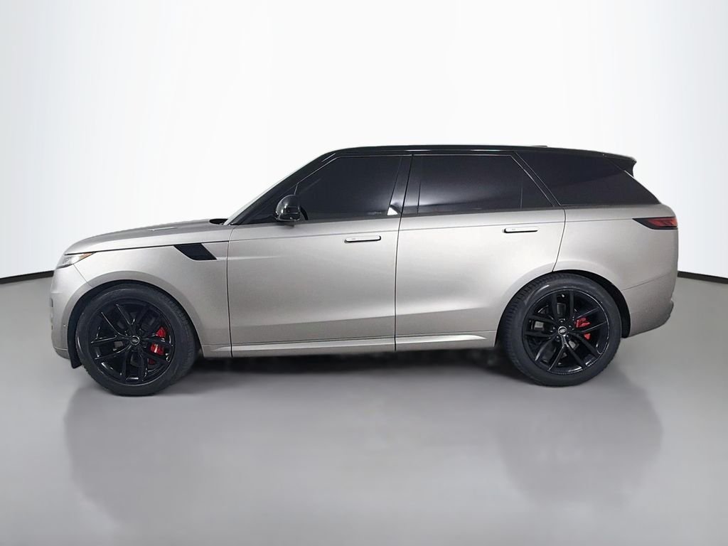 Certified Used 2023 Charente Grey Premium Metallic Land Rover SE image 8