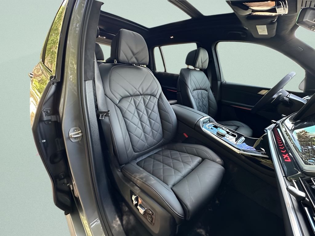 New 2026 Skyscraper Grey Metallic BMW xDrive40i image 25