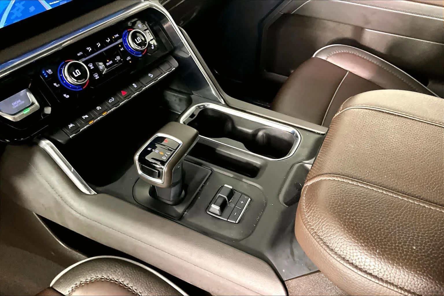 Used 2025 Onyx Black GMC Denali image 16