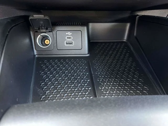 New 2026 Carbonized Gray Metallic Ford Outer Banks image 12