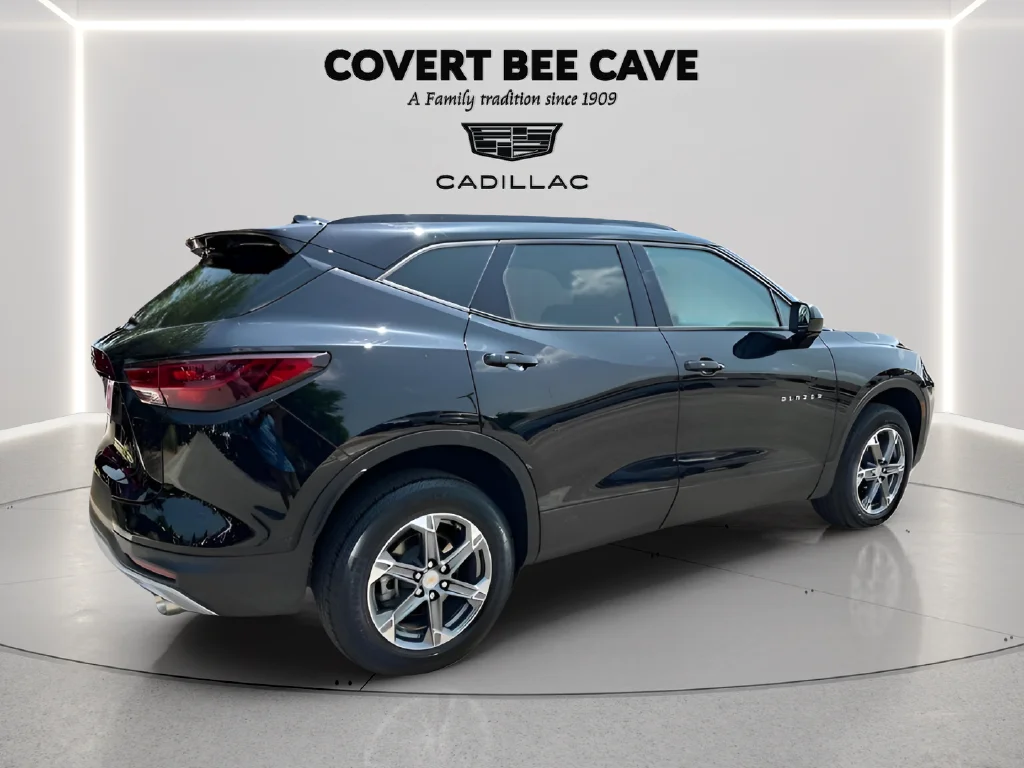 Used 2024 Black Chevrolet LT image 19