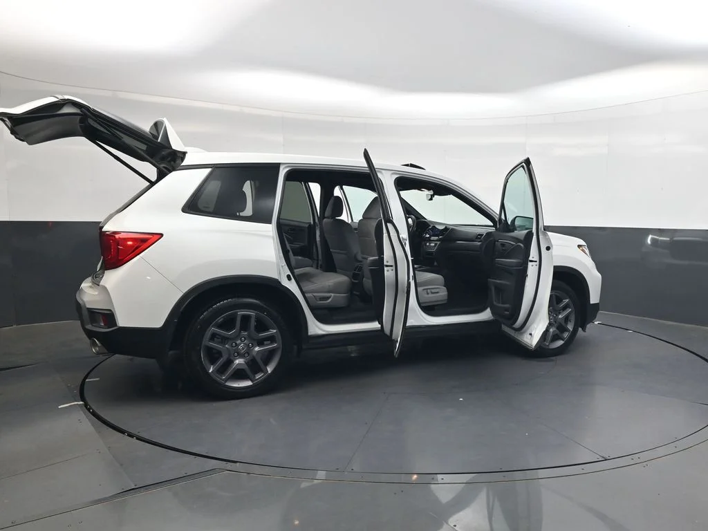 Used 2022  Honda EX-L image 39