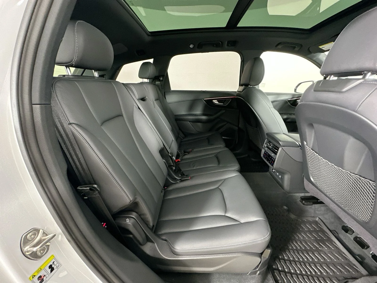 Used 2026 White Audi  image 41