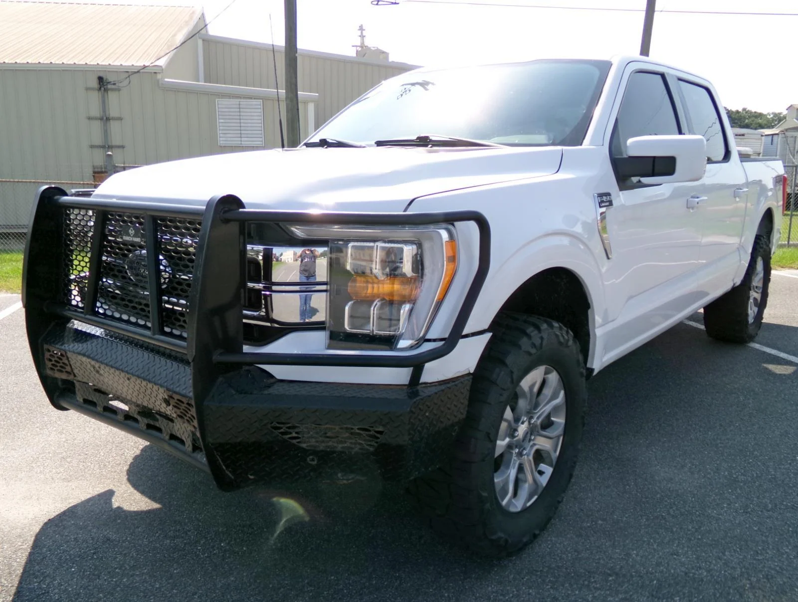 Used 2021 Oxford White Ford LARIAT image 1
