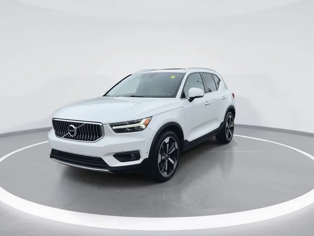 Used 2019 White Volvo T5 Inscription image 3