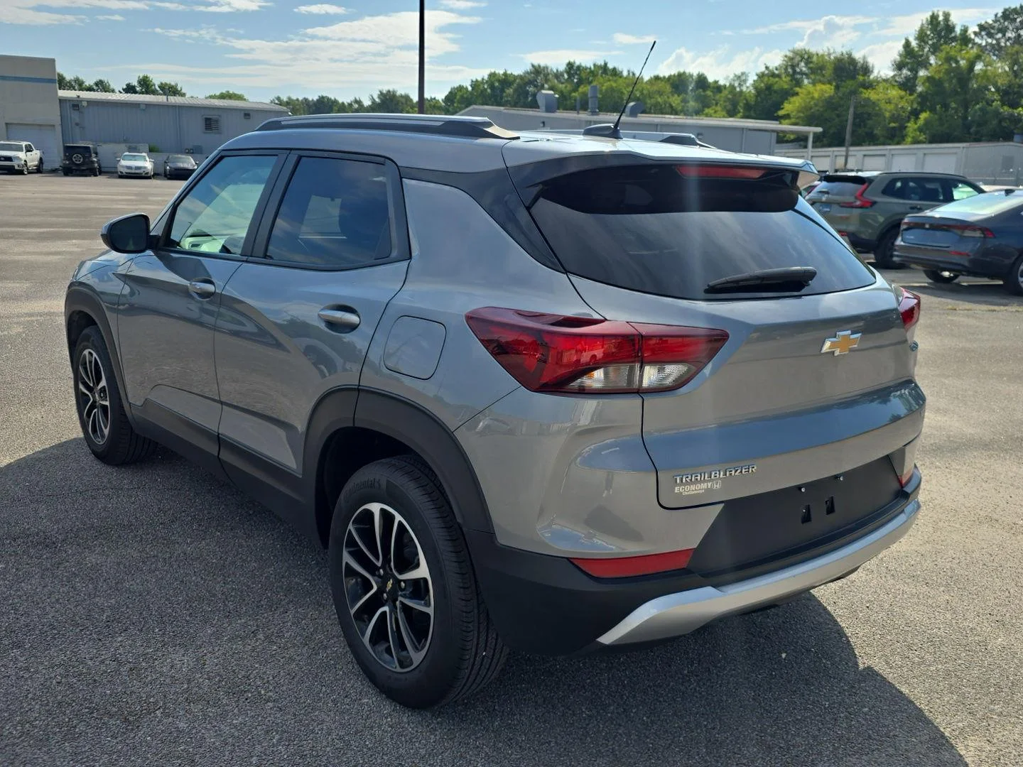 Used 2024 Sterling Gray Metallic Chevrolet LT image 7