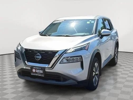Used 2023 Silver Nissan SV image 7