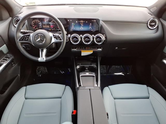 New 2026 Silver Mercedes-Benz GLA 250 image 4