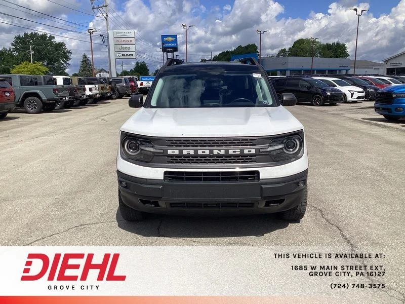 Used 2022 White Ford Badlands image 2