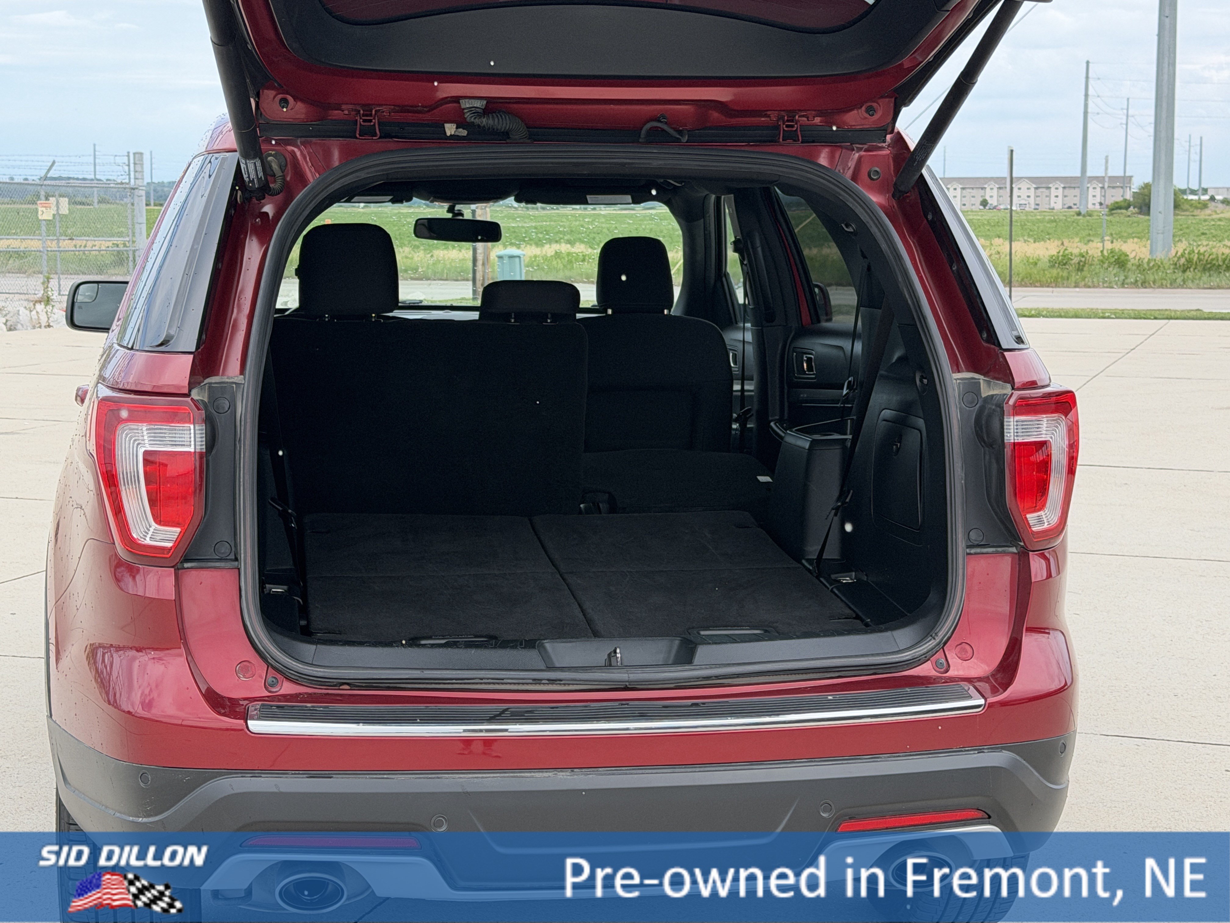 Used 2018 Red Ford XLT image 5