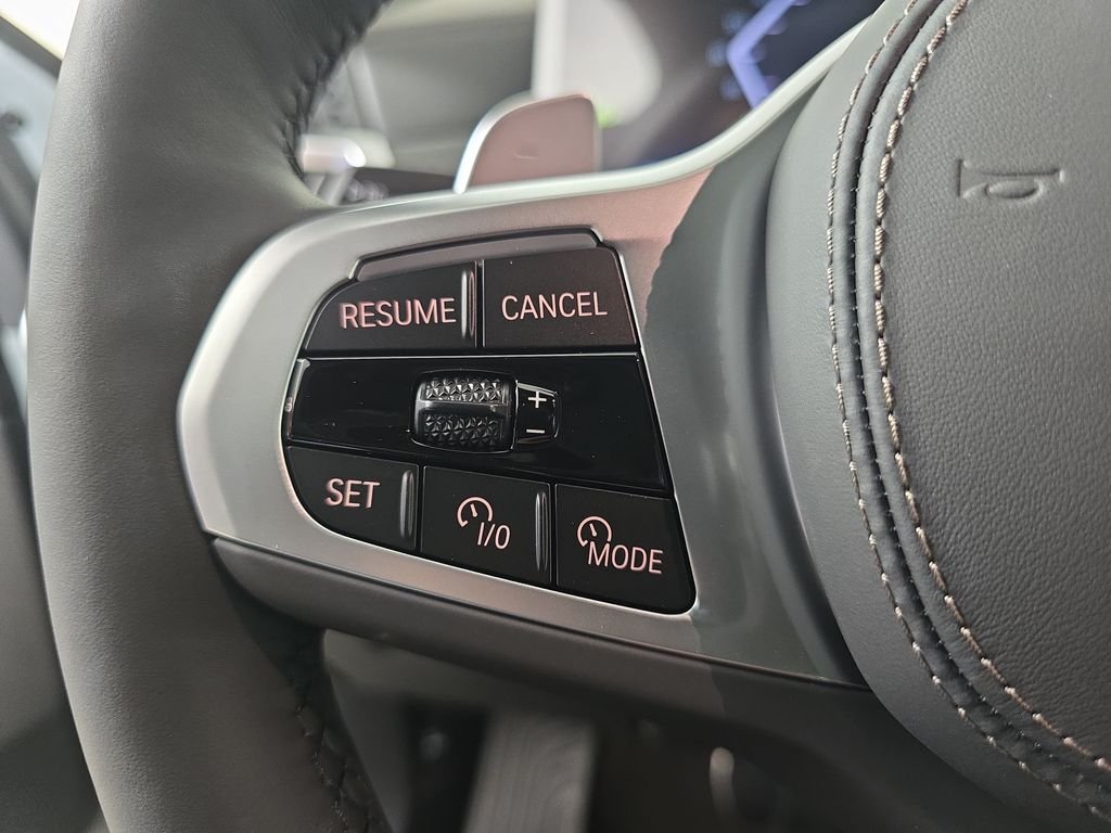 New 2027 Brooklyn Grey Metallic BMW xDrive40i image 17