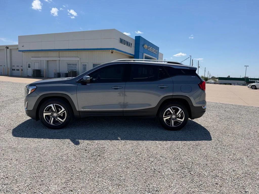 Used 2021 Gray GMC SLT image 7
