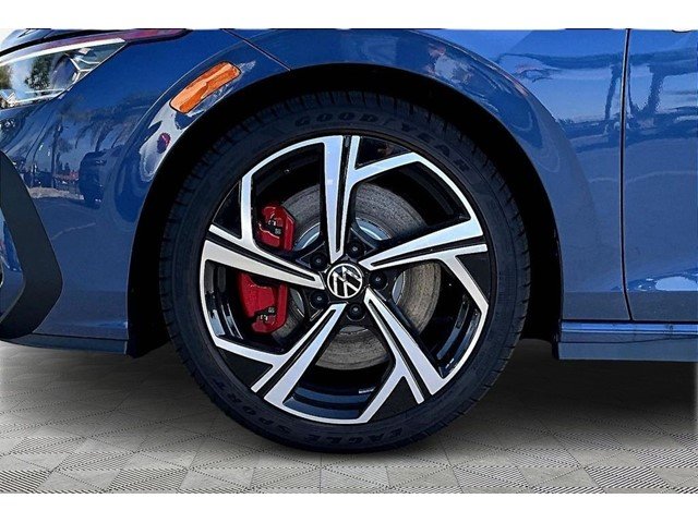 New 2026 Slate Blue Metallic Volkswagen 2.0T SE image 34